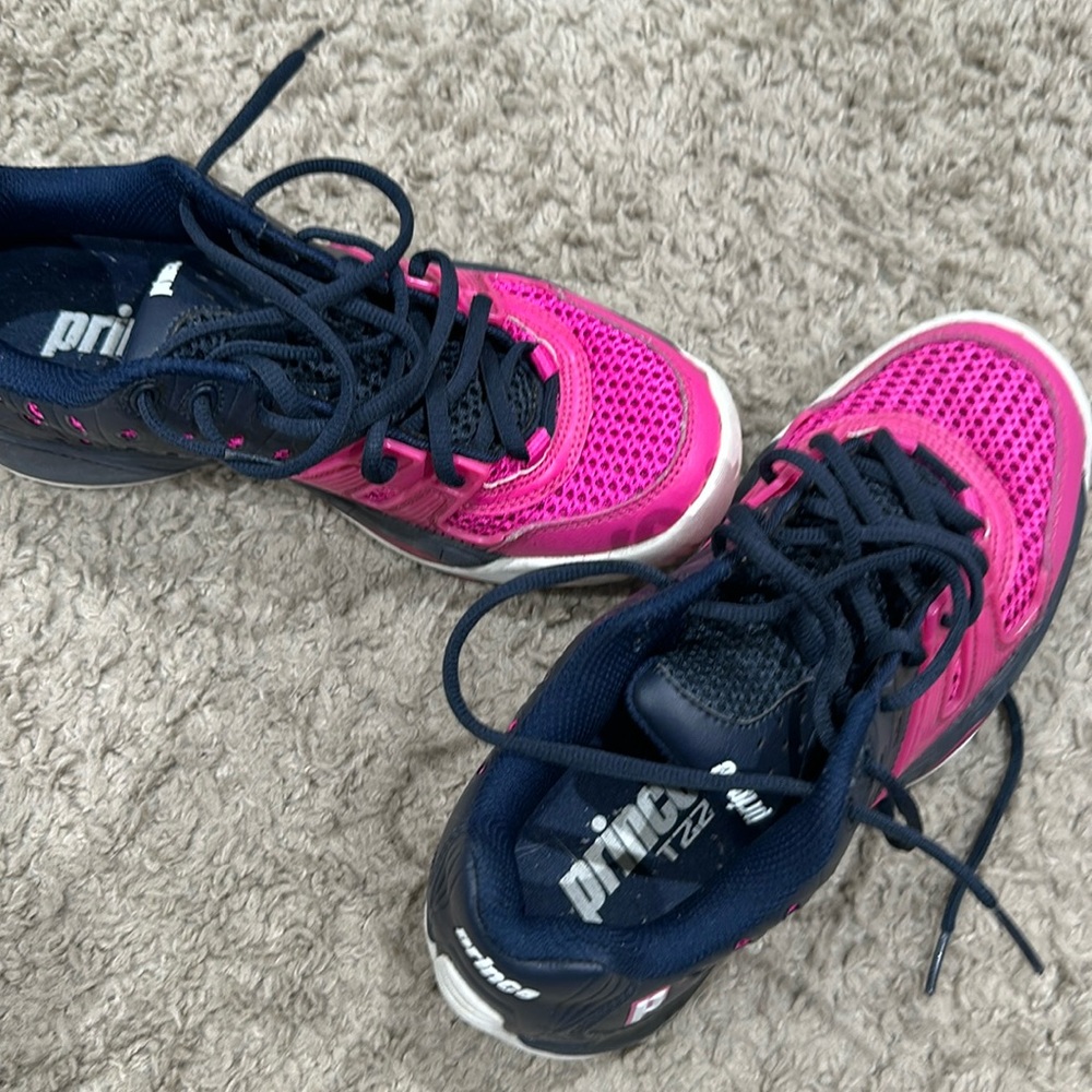 Women’s Prince tennis shoes size 8, my feet shrunk
